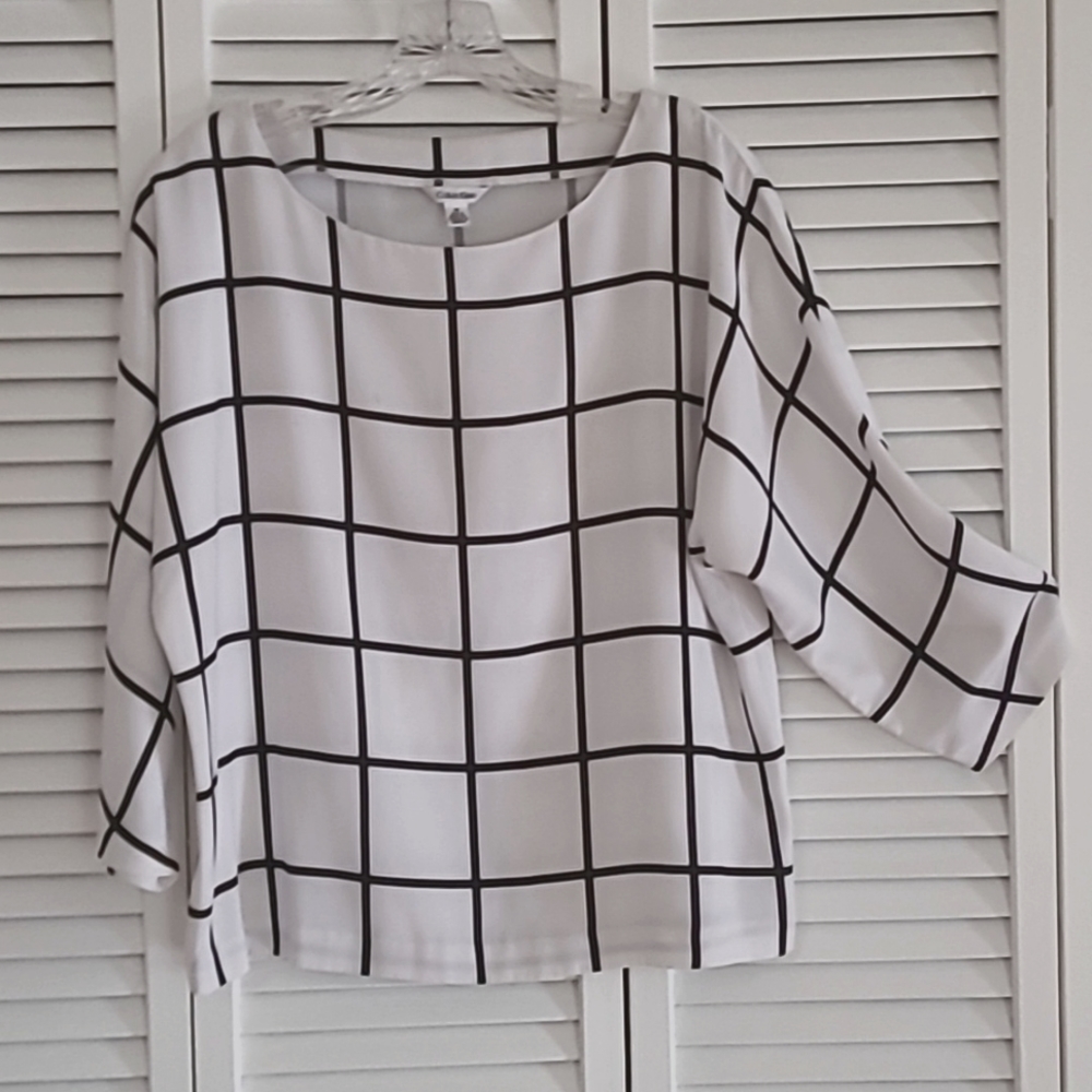 Calvin Klein top size M, 100% polyester